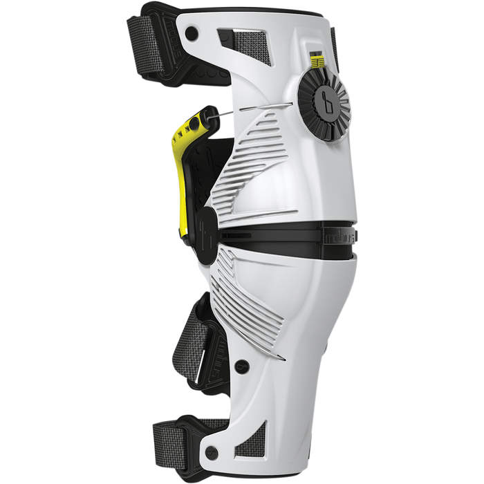 X8 Knee Braces By Mobius